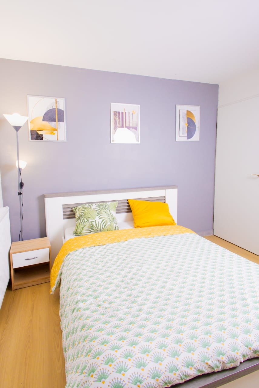 Chambre avec lit double de l'appartement Angelus